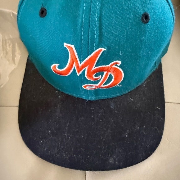 Cap Collection - Picture 2 of 7